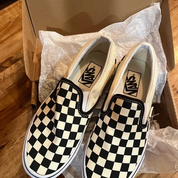 Vans Black and White Checkerboard Slip-Ons NEW - Picture 1 of 10